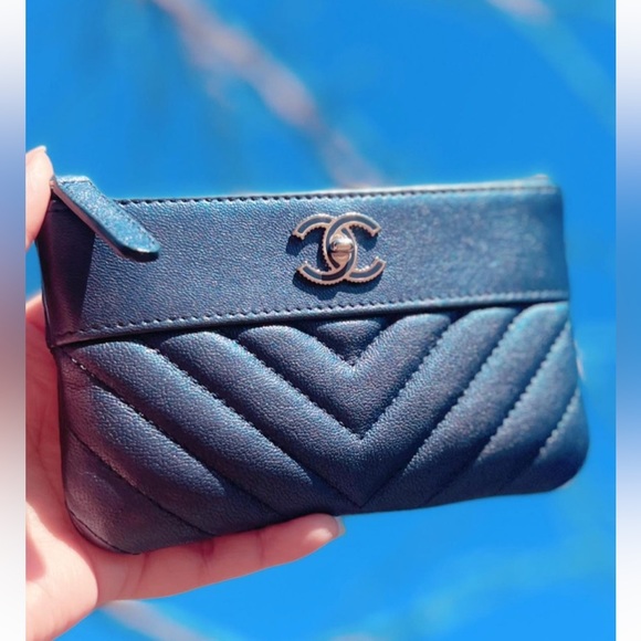 🔥CHANEL Cosmetics O-Case - Picture 4 of 13